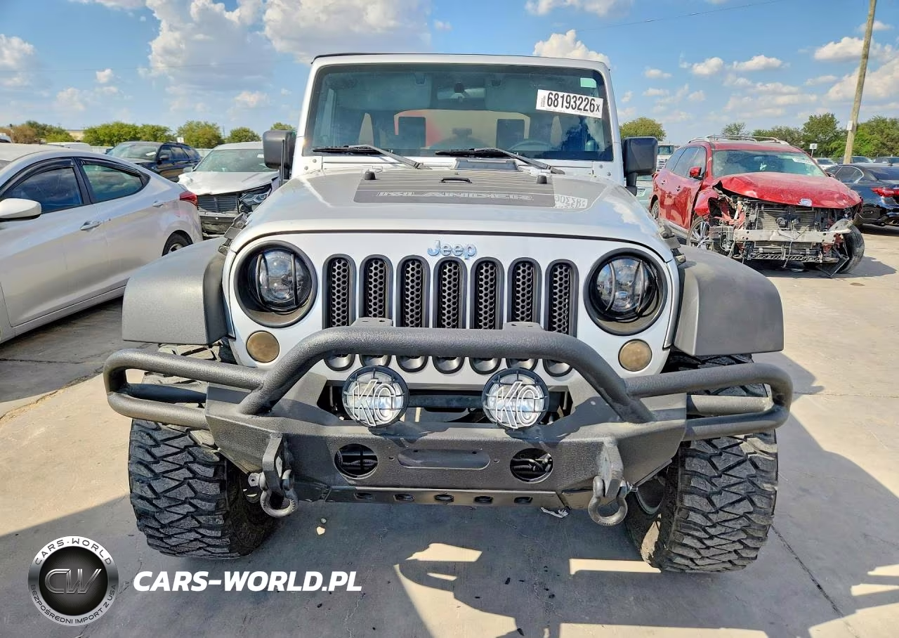 2010 Jeep Wrangler Unlimited Sport VIN:1J4BA3H19AL157573 - 5