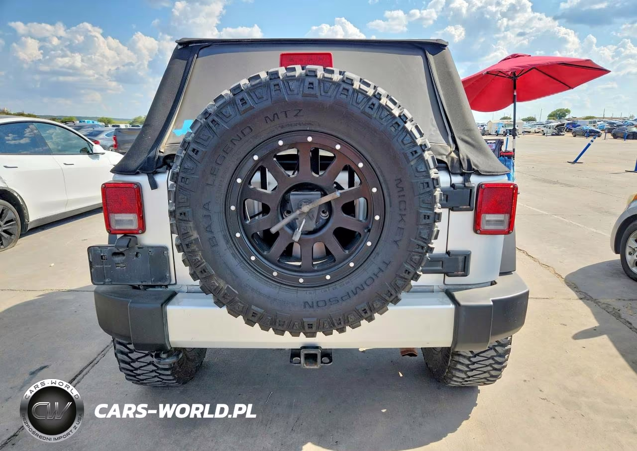 2010 Jeep Wrangler Unlimited Sport VIN:1J4BA3H19AL157573 - 6