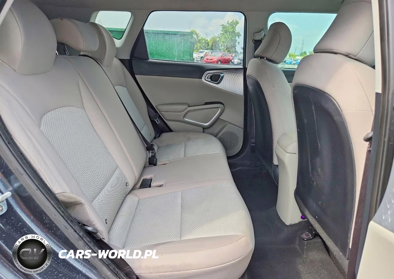 2020 Kia Soul Lx VIN:KNDJ23AU8L7060105 - 11