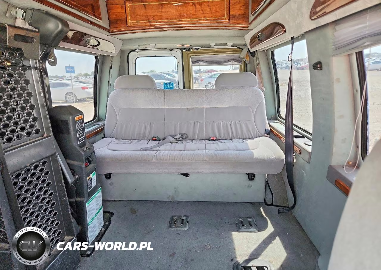 2002 Ford Econoline E250 Van VIN:1FDPE24L62HA08068 - 10