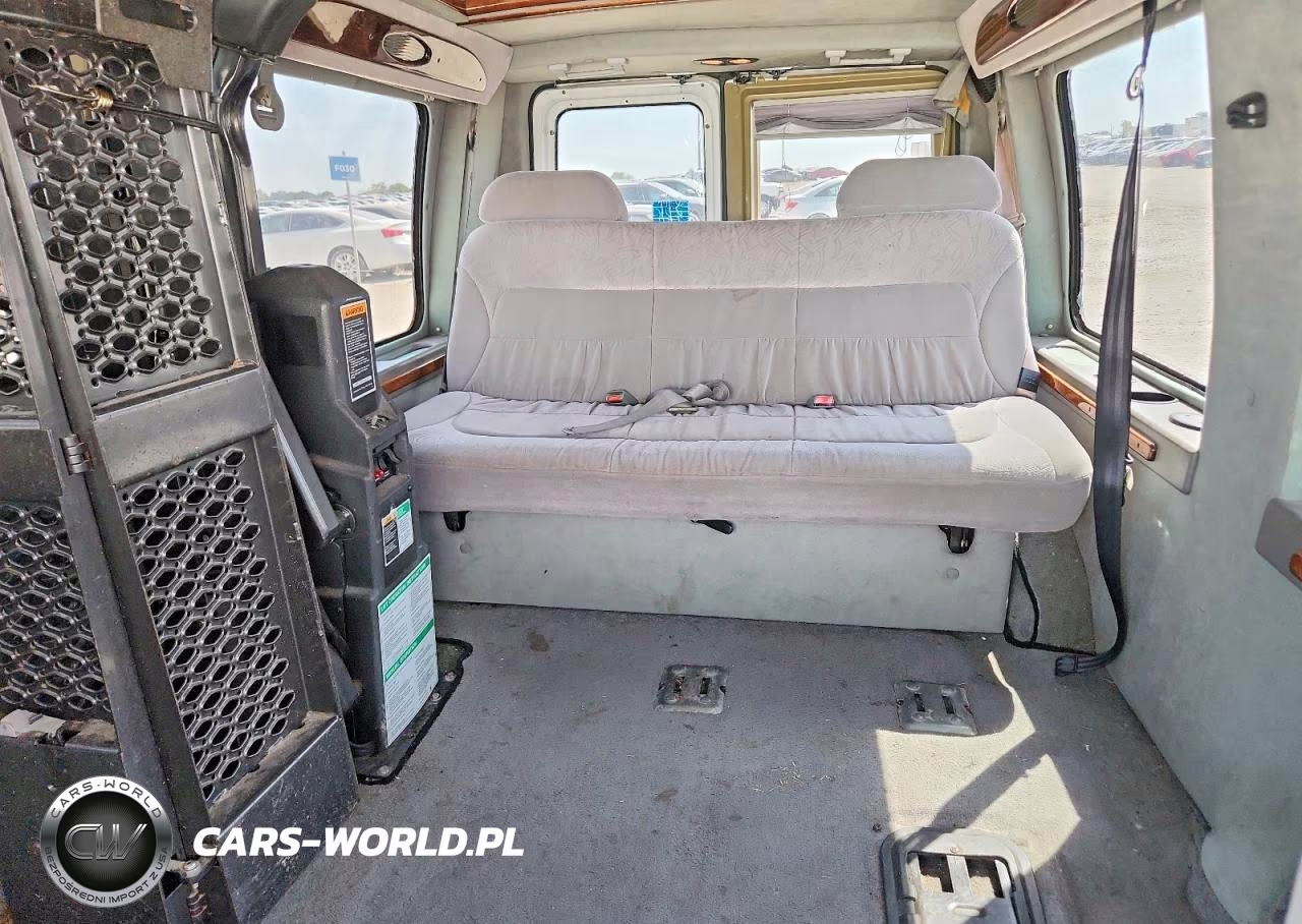 2002 Ford Econoline E250 Van VIN:1FDPE24L62HA08068 - 11