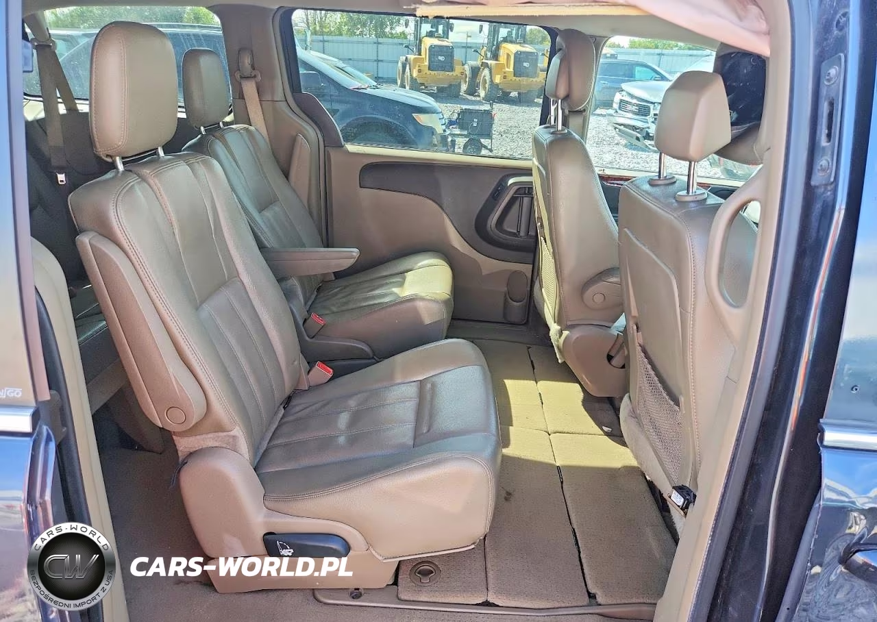 2014 Chrysler Town & Country Touring VIN:2C4RC1BG2ER295789 - 11