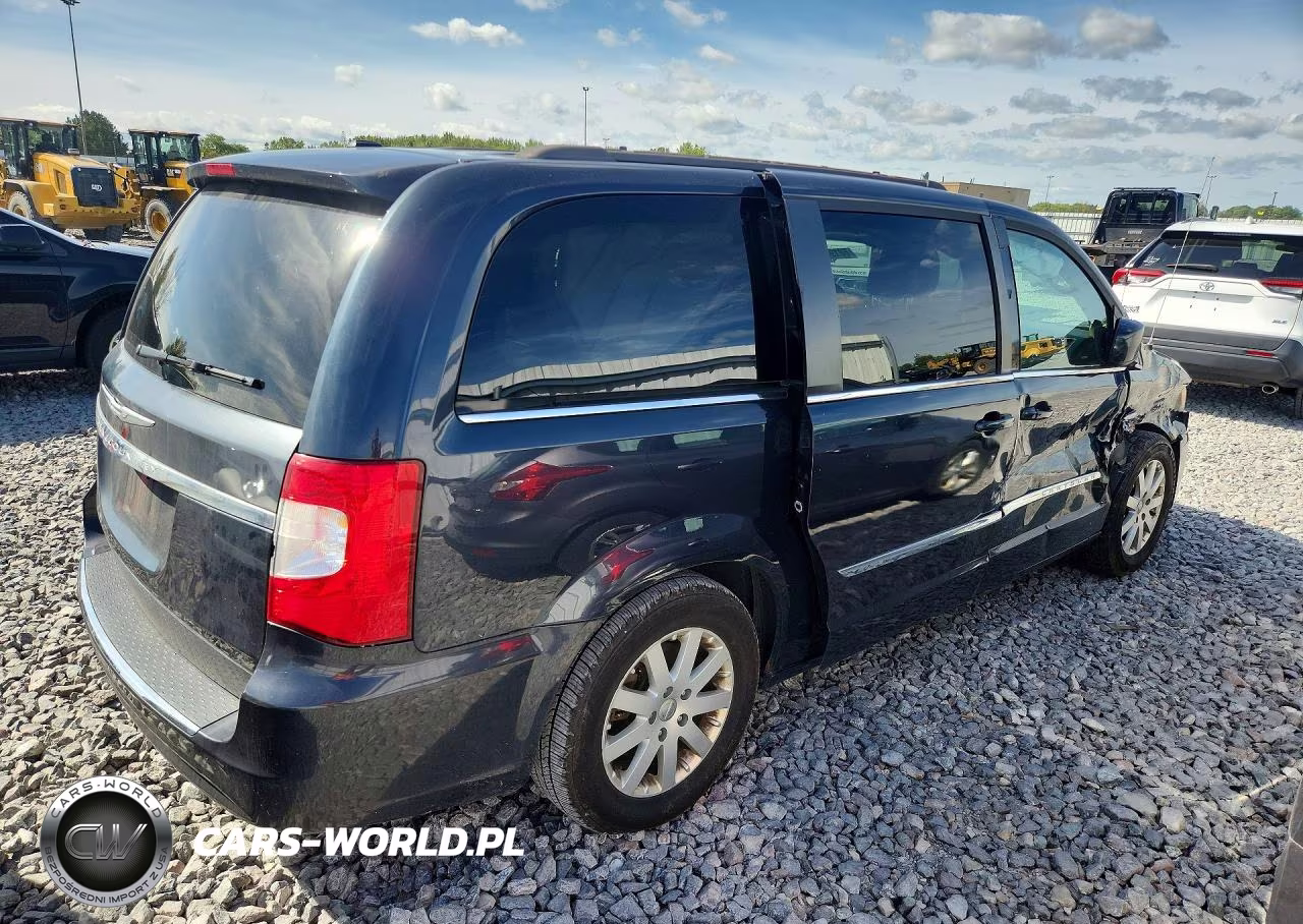 2014 Chrysler Town & Country Touring VIN:2C4RC1BG2ER295789 - 3