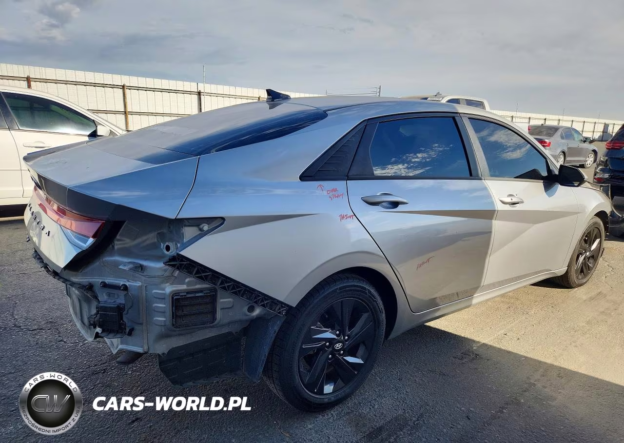 2021 Hyundai Elantra Sel VIN:5NPLM4AG5MH045125 - 3