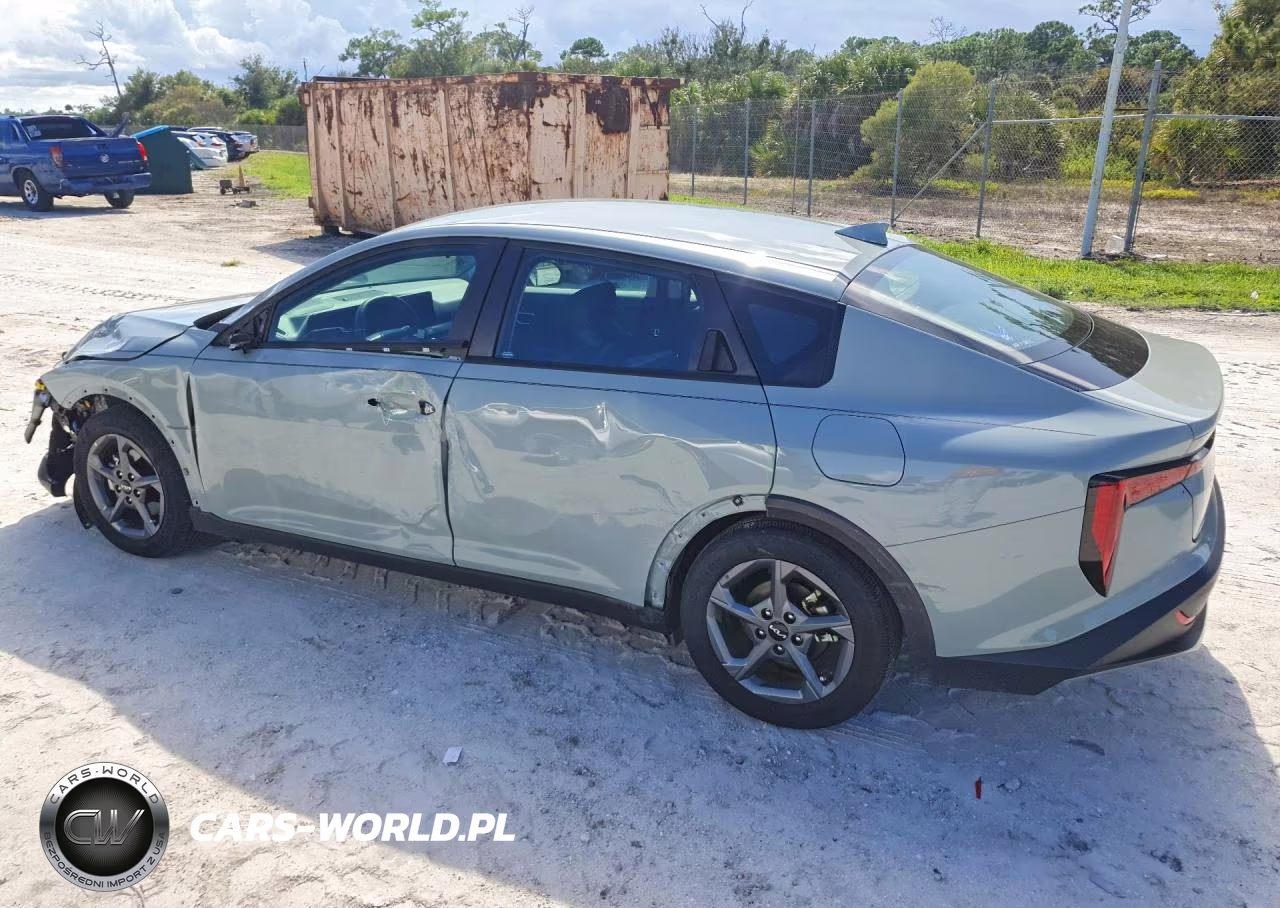 2025 Kia K4 Lxs VIN:3KPFT4DE9SE186176 - 2