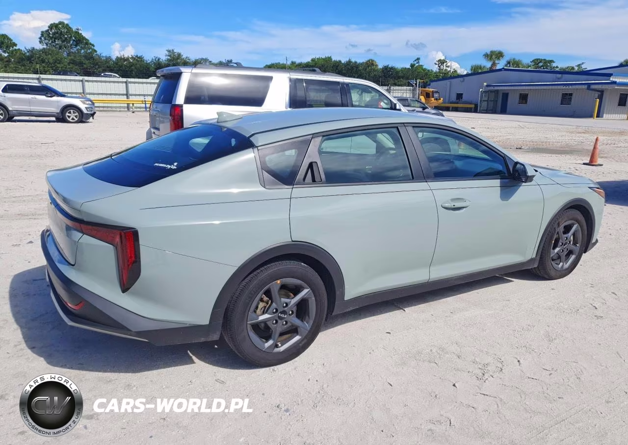2025 Kia K4 Lxs VIN:3KPFT4DE9SE186176 - 3