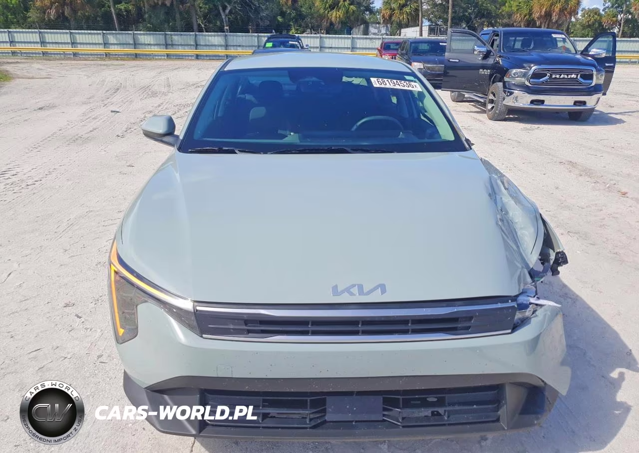 2025 Kia K4 Lxs VIN:3KPFT4DE9SE186176 - 5