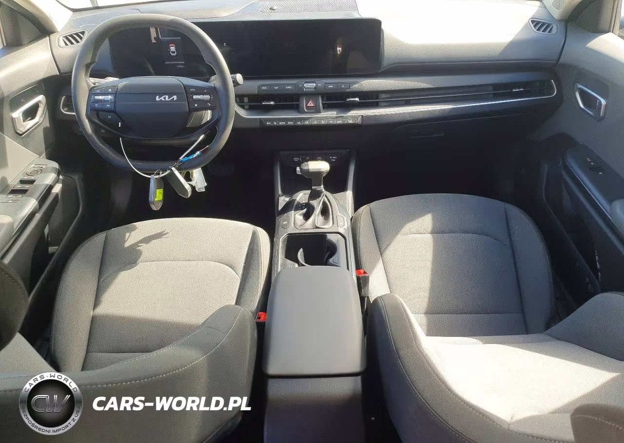 2025 Kia K4 Lxs VIN:3KPFT4DE9SE186176 - 8