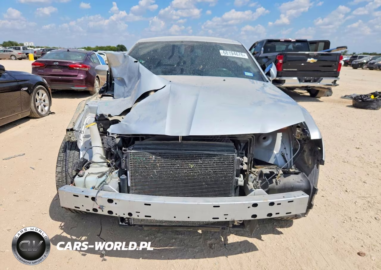2020 Chrysler 300 S VIN:2C3CCAGG0LH150952 - 5