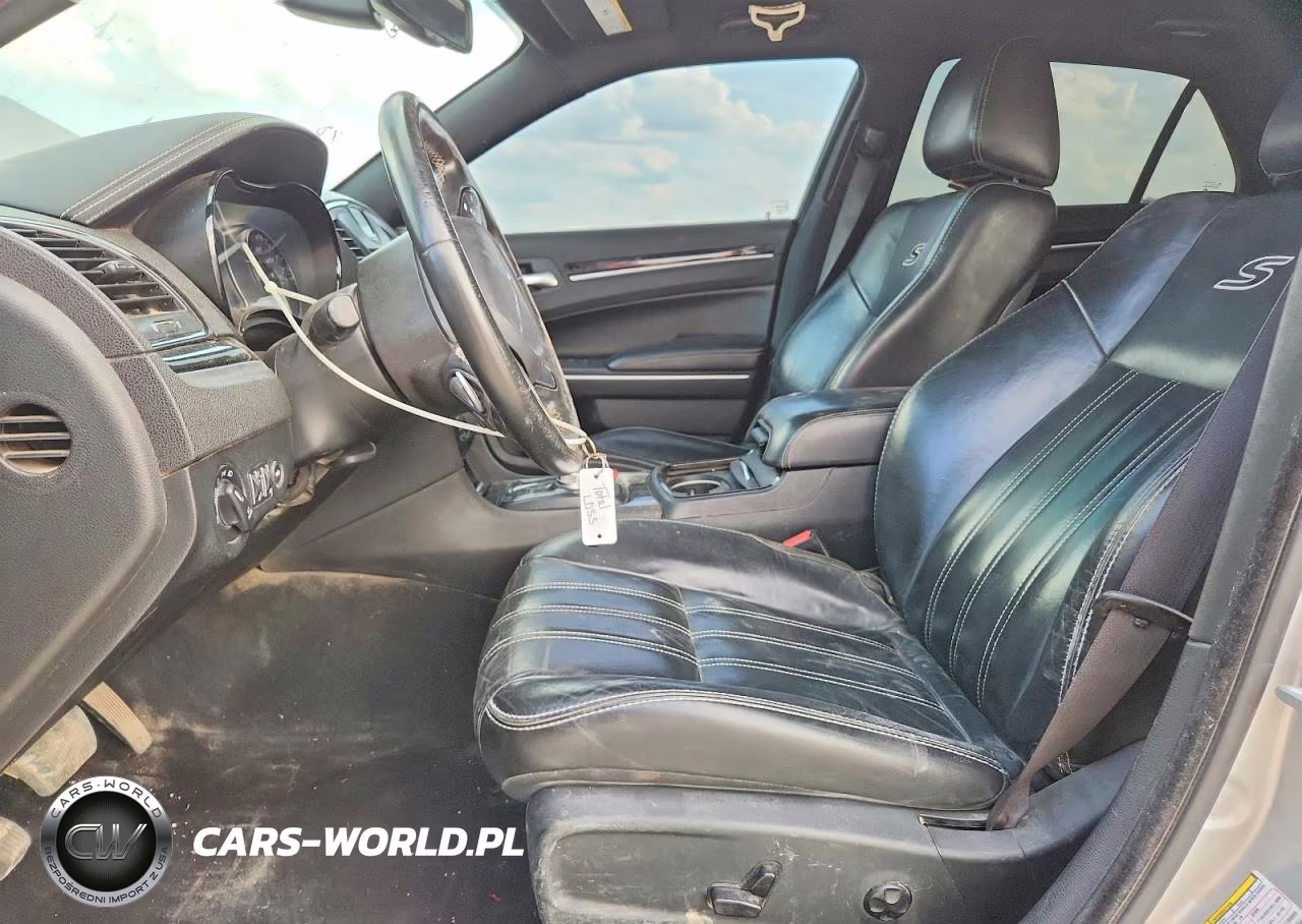2020 Chrysler 300 S VIN:2C3CCAGG0LH150952 - 7