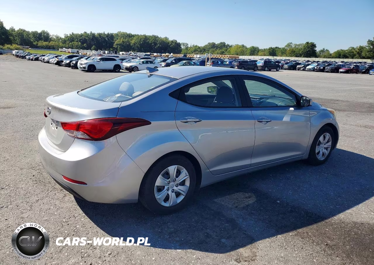 2016 Hyundai Elantra Se VIN:5NPDH4AE7GH722056 - 3