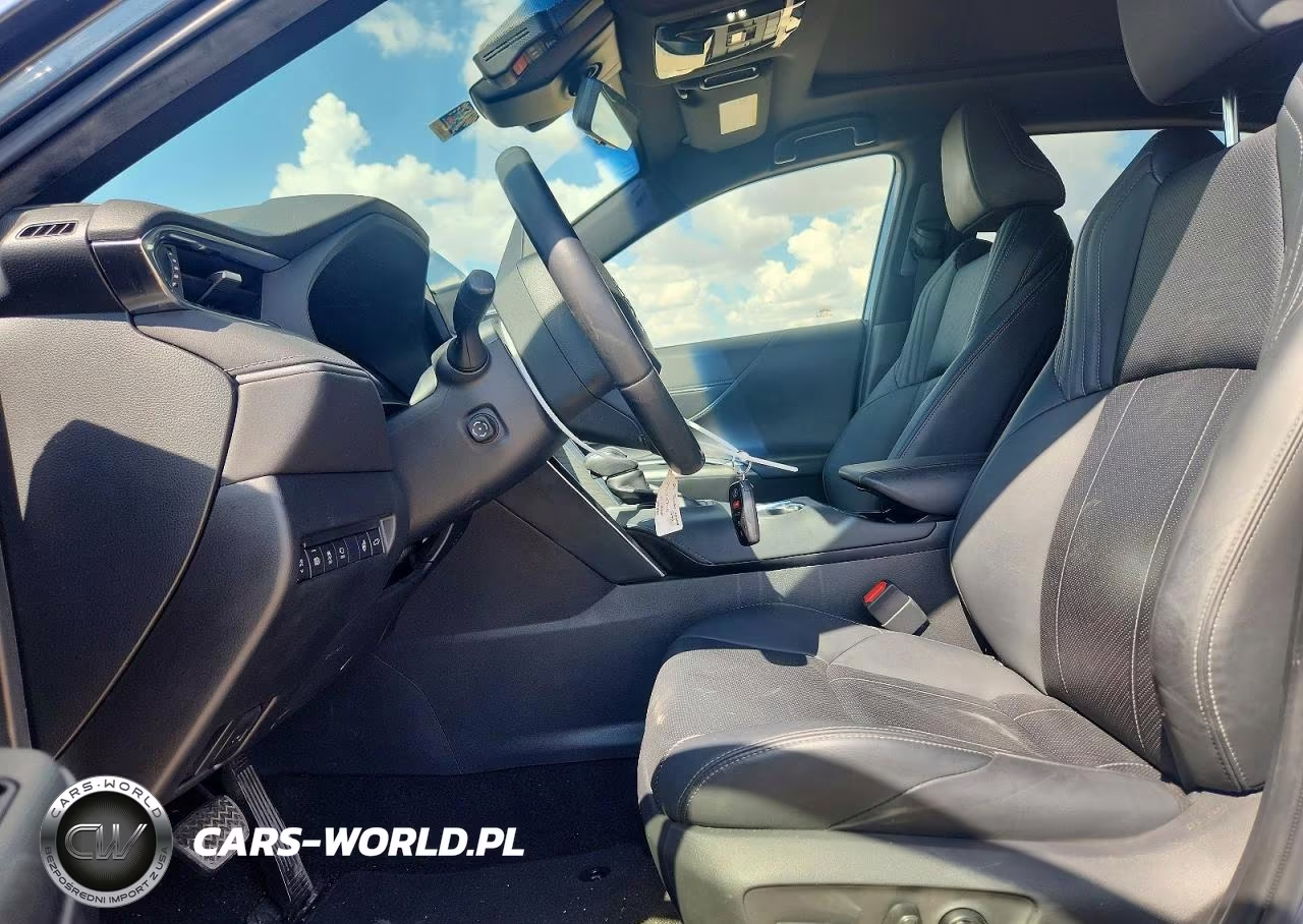 2021 Toyota Venza Limited VIN:JTEAAAAH1MJ052468 - 7