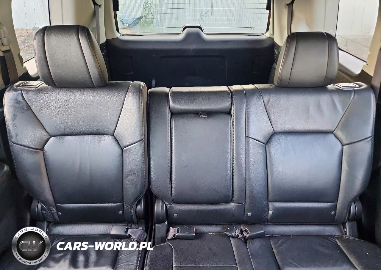 2015 Honda Pilot Touring VIN:5FNYF4H98FB060405 - 10