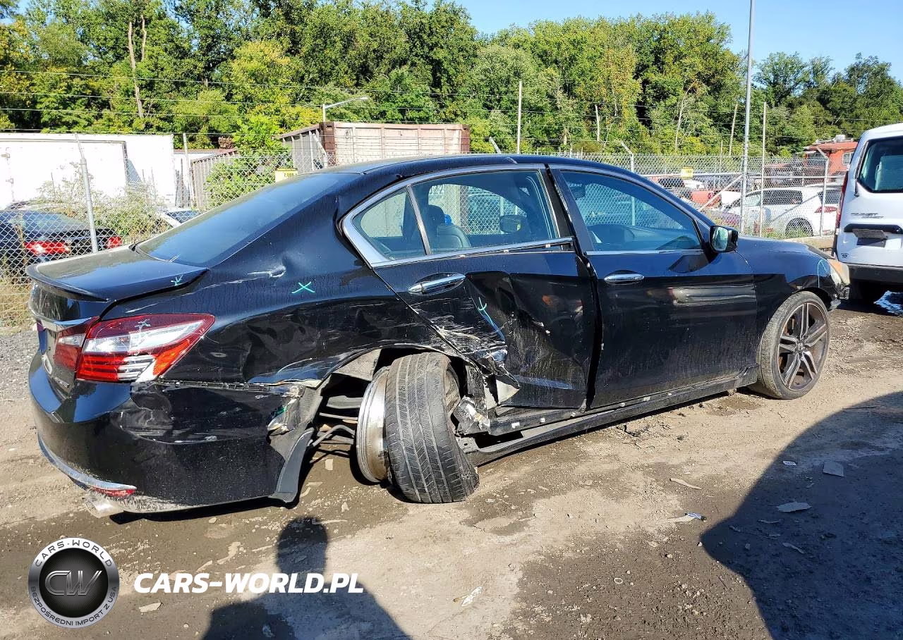 2016 Honda Accord Sport VIN:1HGCR2F51GA113205 - 3