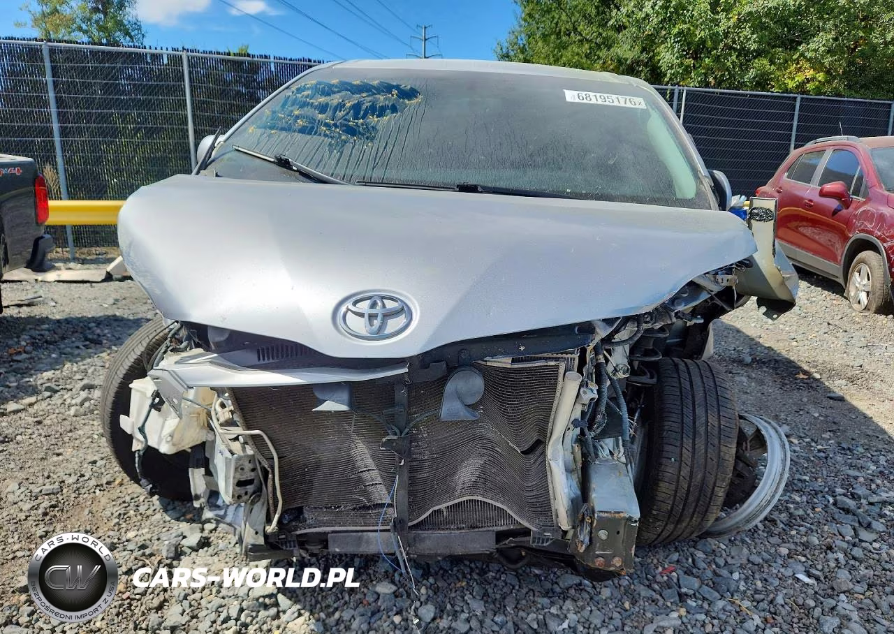 2017 Toyota Sienna Le VIN:5TDKZ3DC9HS853302 - 5