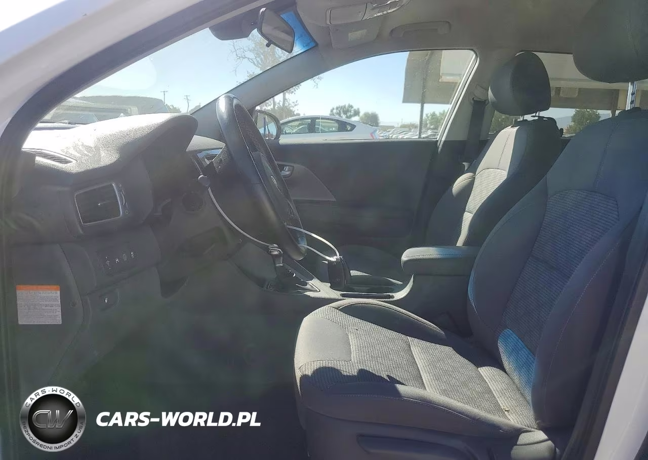 2019 Kia Niro Lx VIN:KNDCB3LC8K5306755 - 7