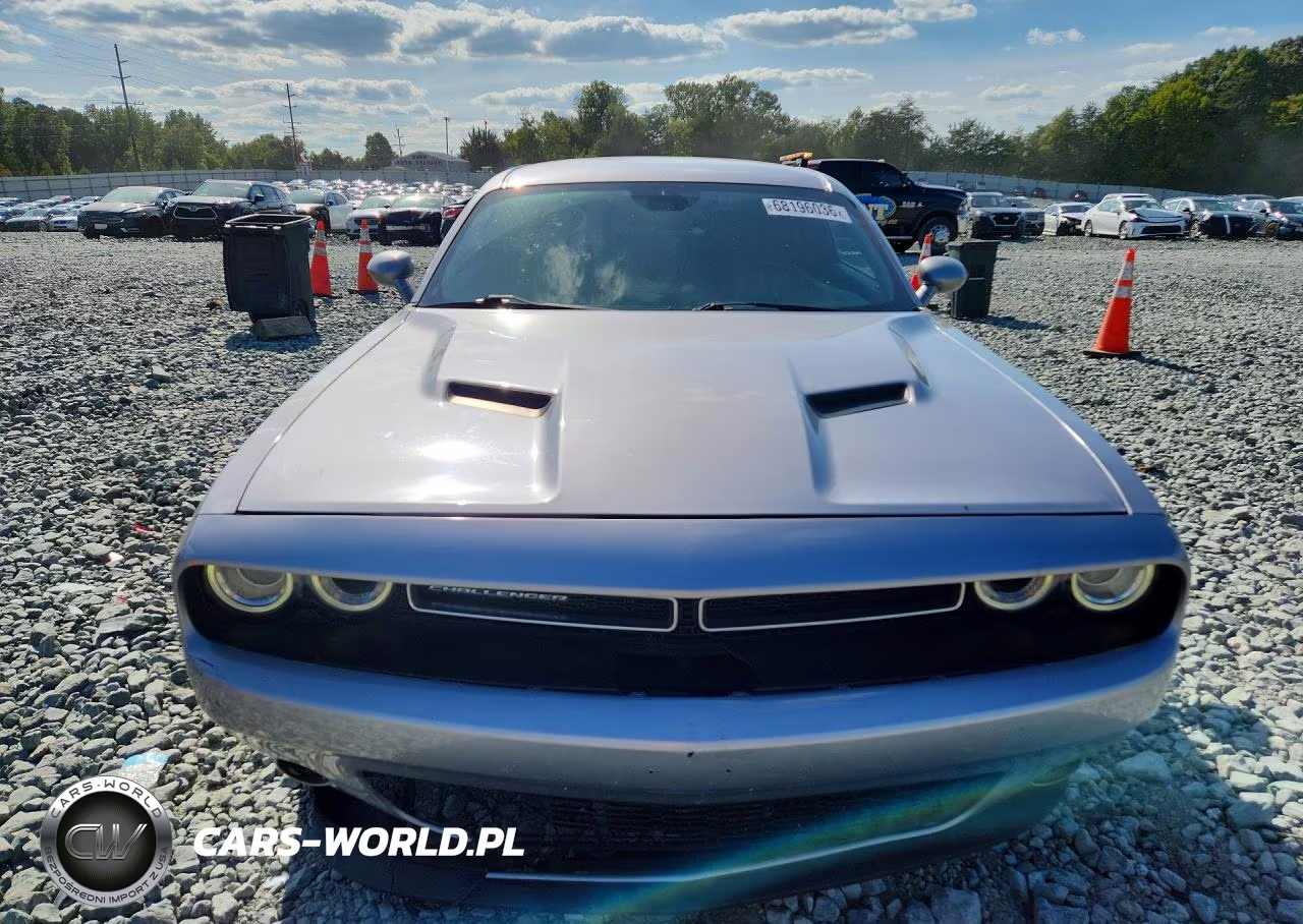 2016 Dodge Challenger Sxt VIN:2C3CDZAG6GH119327 - 5