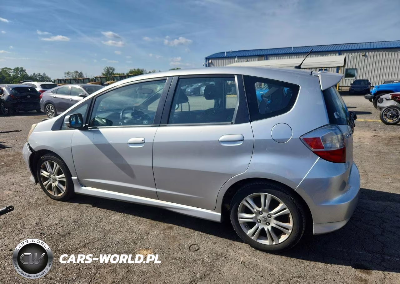 2011 Honda Fit Sport VIN:JHMGE8H59BC003168 - 2