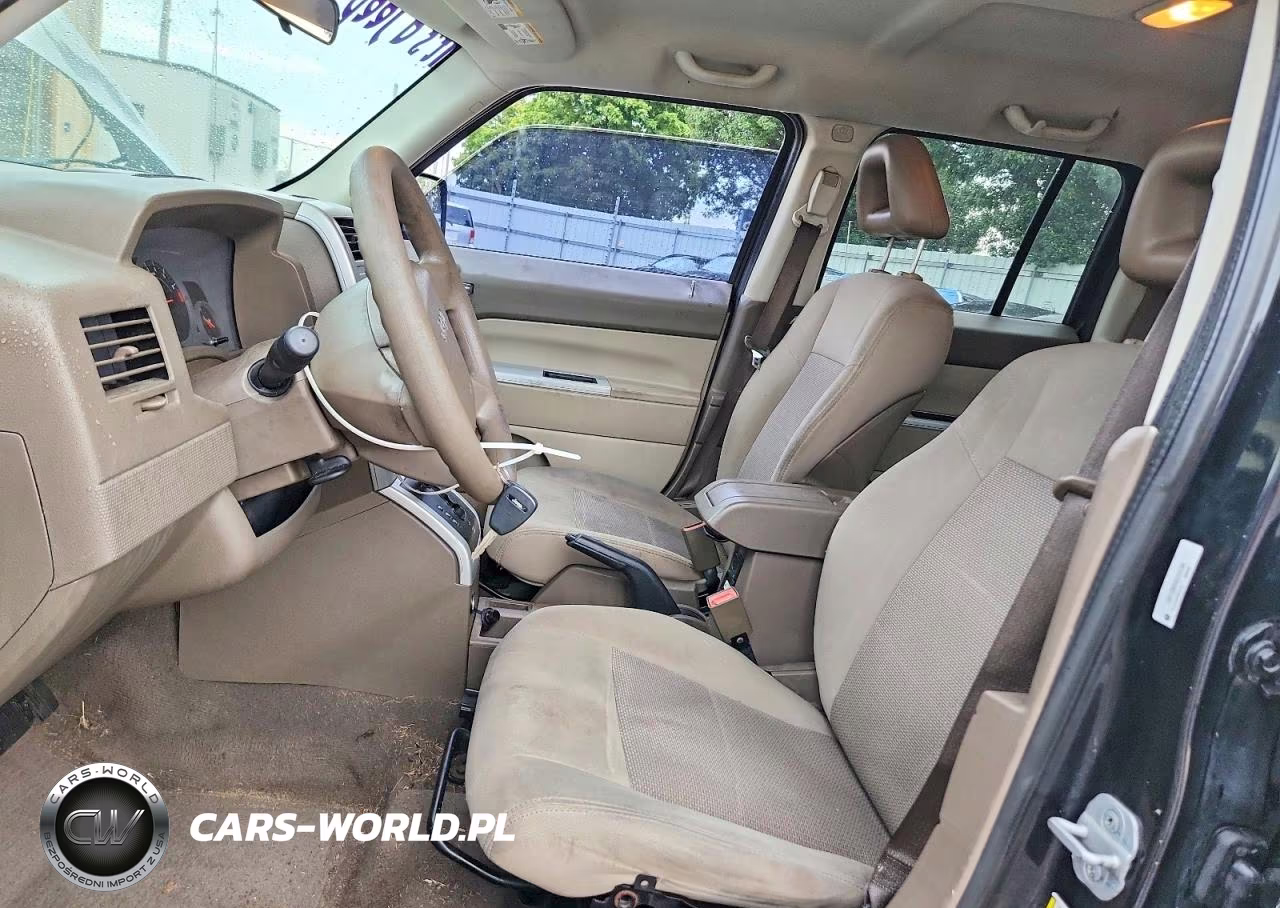 2008 Jeep Patriot Sport VIN:1J8FT280X8D534766 - 7