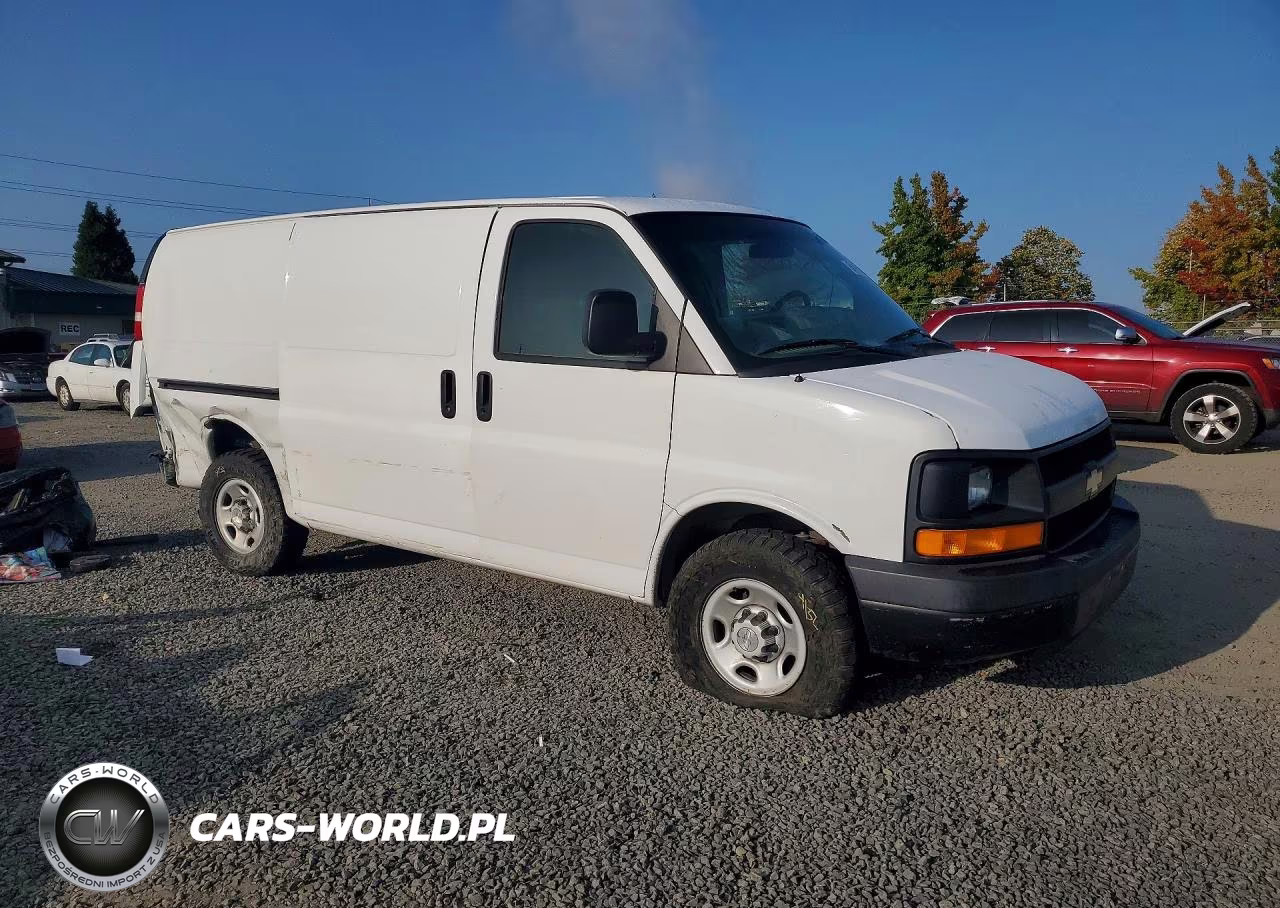 2008 Chevrolet Express G2500 VIN:1GCGG25C481227349 - 4
