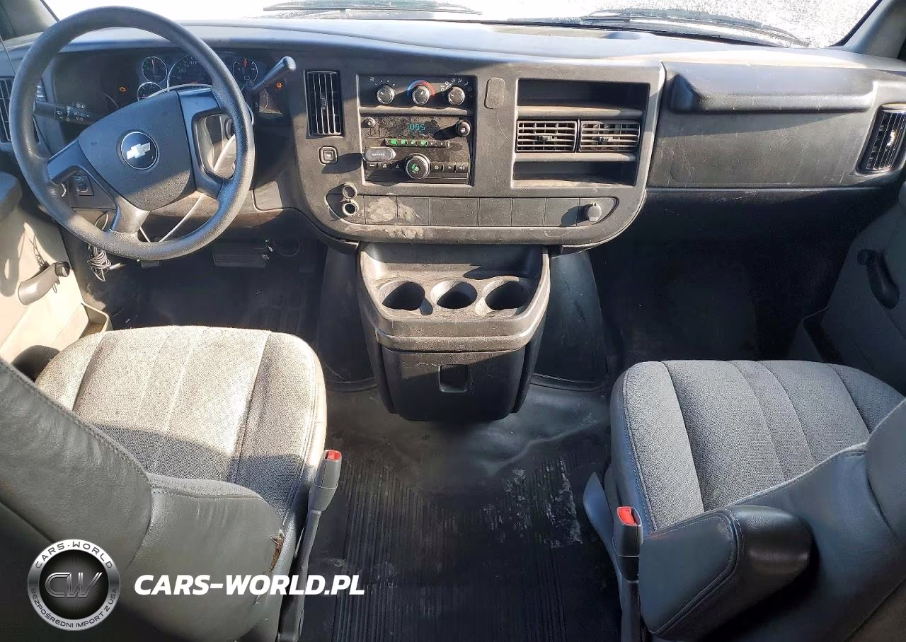 2008 Chevrolet Express G2500 VIN:1GCGG25C481227349 - 8