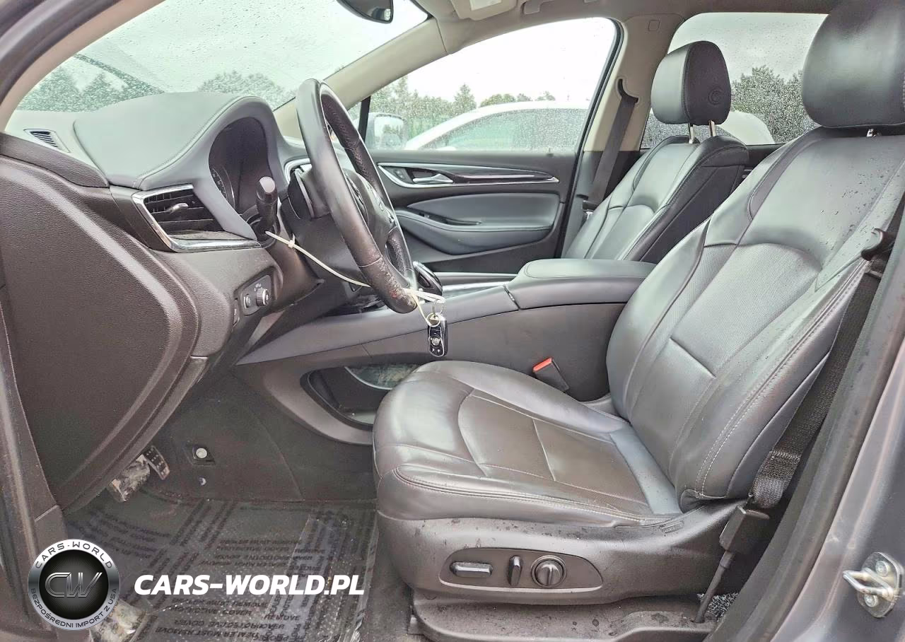 2018 Buick Enclave Essence VIN:5GAEVAKW4JJ205400 - 7