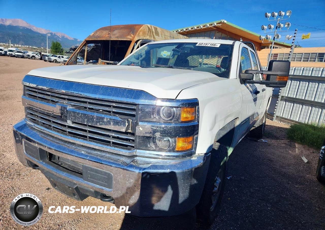 2017 Chevrolet Silverado K2500 Heavy Duty VIN:1GC2KUEG6HZ150024 - 1