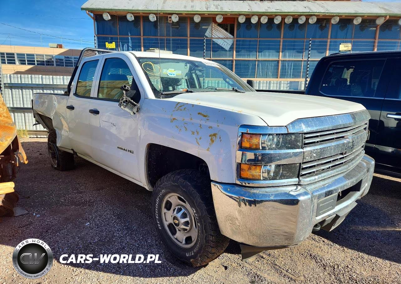 2017 Chevrolet Silverado K2500 Heavy Duty VIN:1GC2KUEG6HZ150024 - 4