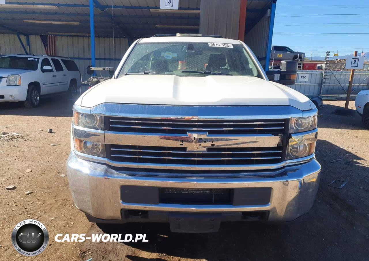 2017 Chevrolet Silverado K2500 Heavy Duty VIN:1GC2KUEG6HZ150024 - 5