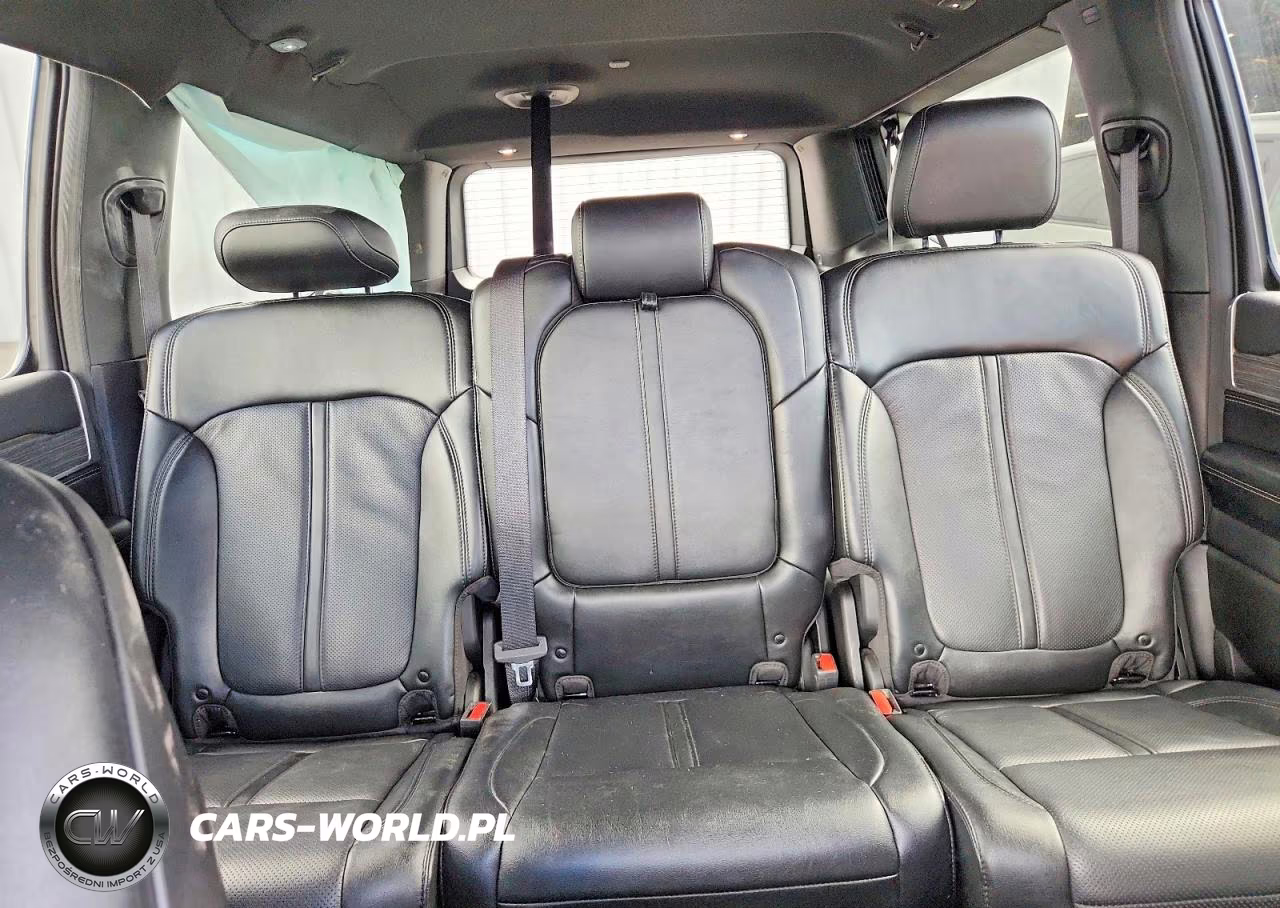 2024 Jeep Wagoneer L Series Iii VIN:1C4SJSDP0RS171096 - 10
