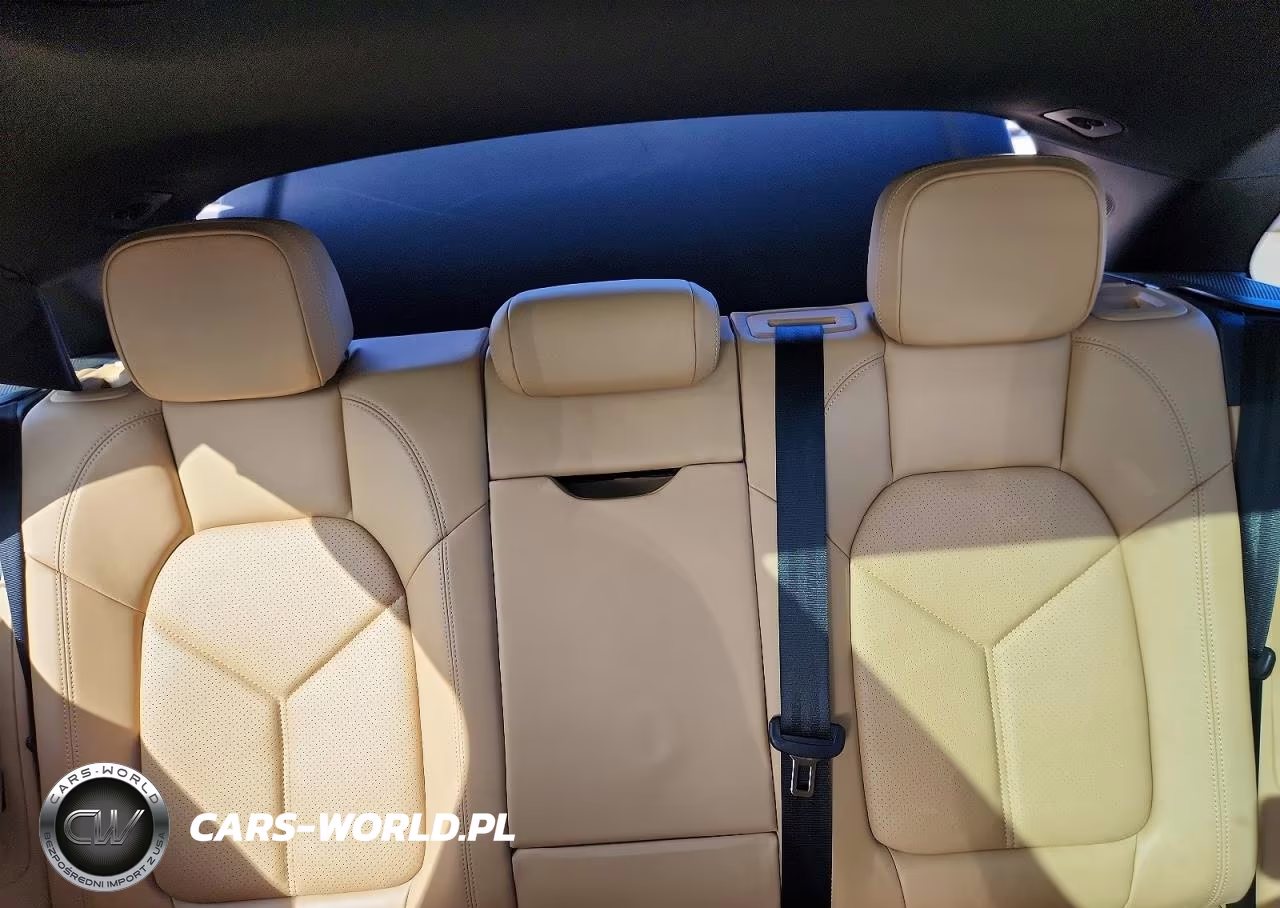 2018 Porsche Macan VIN:WP1AA2A54JLB24343 - 10