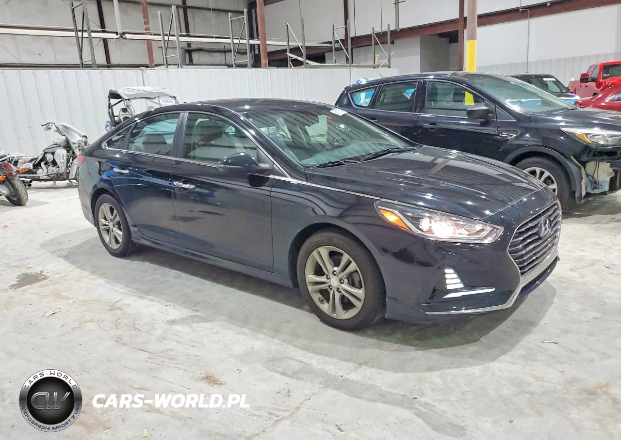 2018 Hyundai Sonata Sel VIN:5NPE34AF4JH600872 - 4