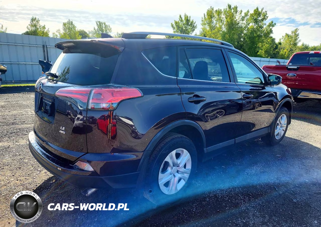 2017 Toyota Rav4 Le VIN:2T3BFREV4HW627095 - 3