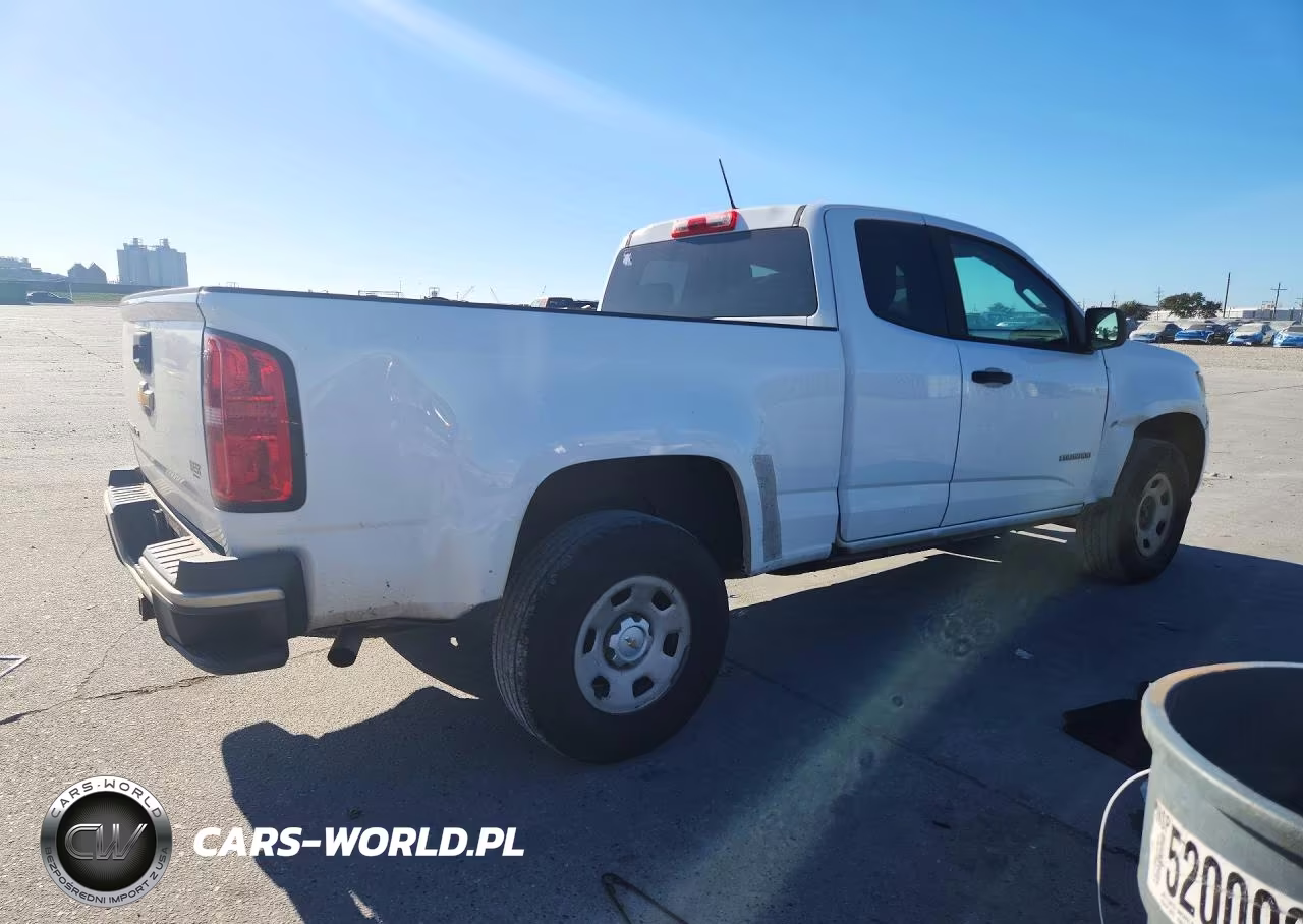 2017 Chevrolet Colorado VIN:1GCHSBEN2H1152851 - 3
