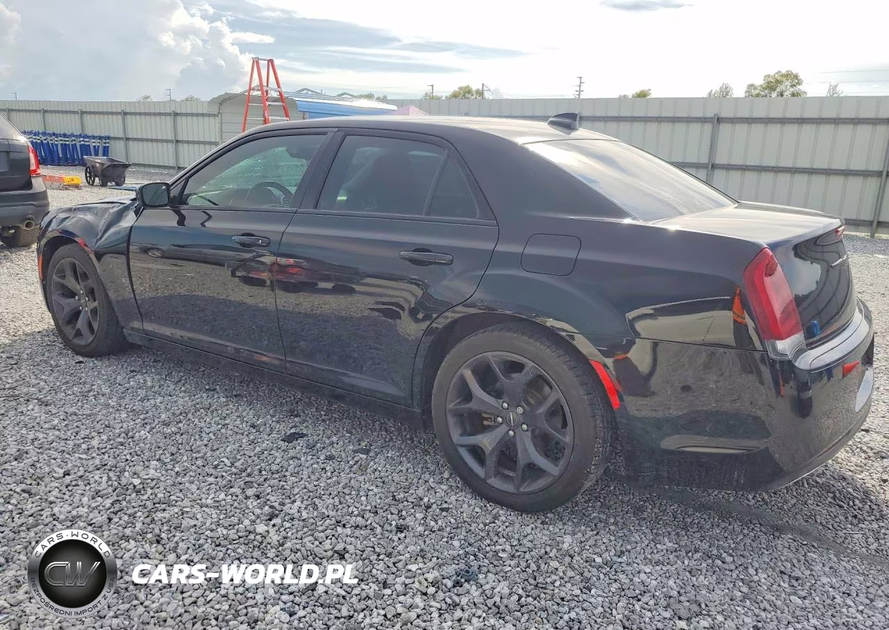 2021 Chrysler 300 Touring VIN:2C3CCAAG0MH595914 - 2