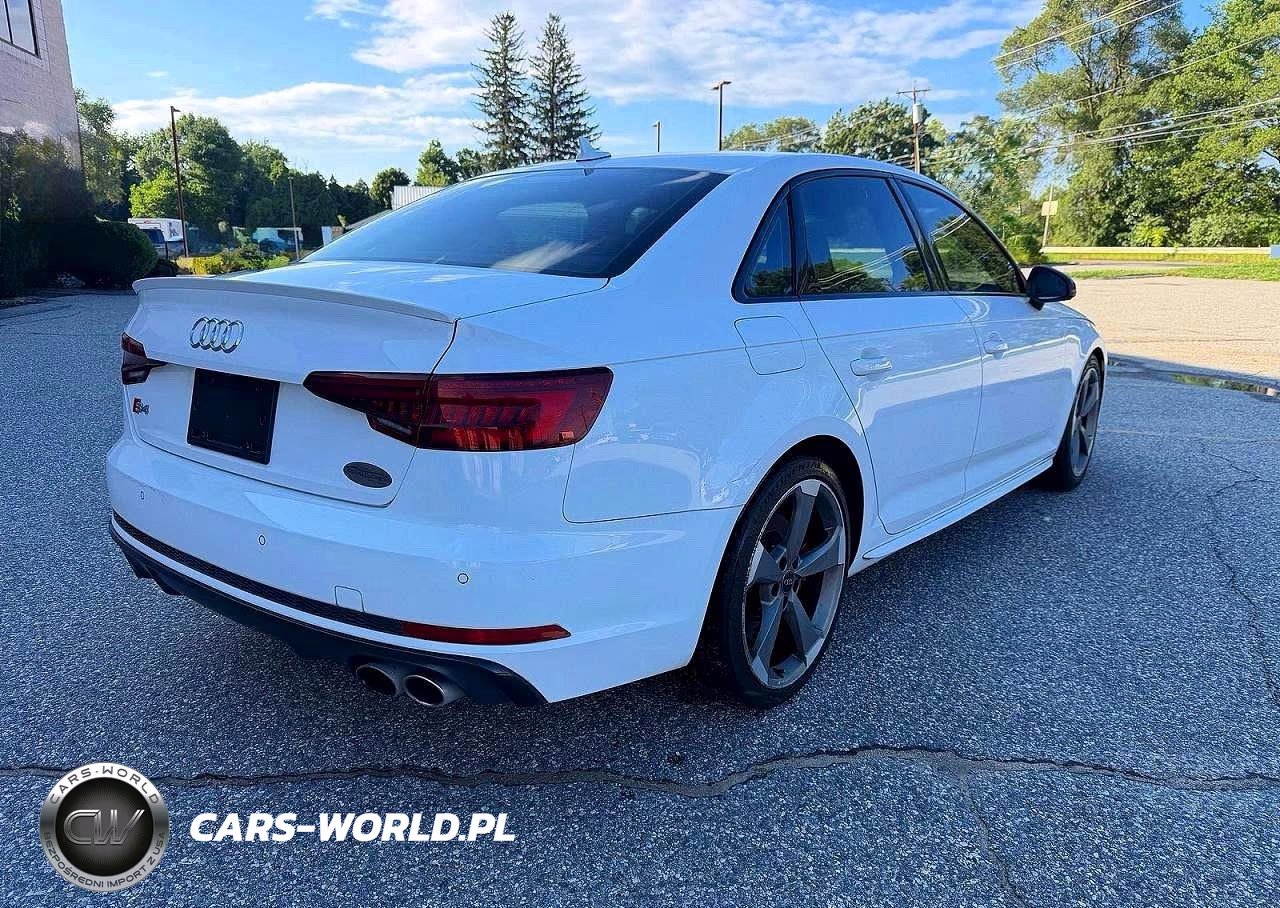2019 Audi S4 Prestige VIN:WAUC4AF41KA053138 - 4
