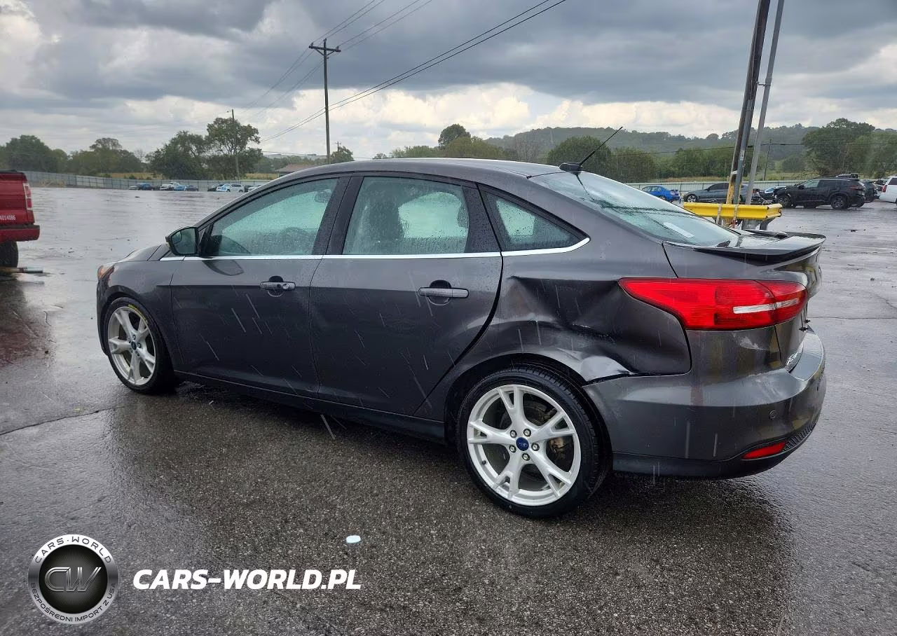 2016 Ford Focus Titanium VIN:1FADP3J25GL249567 - 2