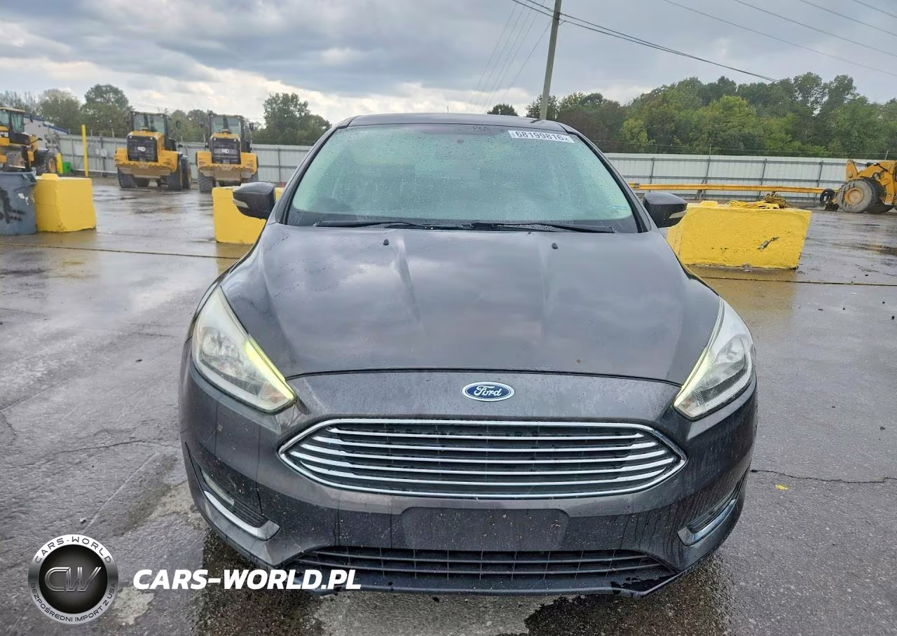 2016 Ford Focus Titanium VIN:1FADP3J25GL249567 - 5