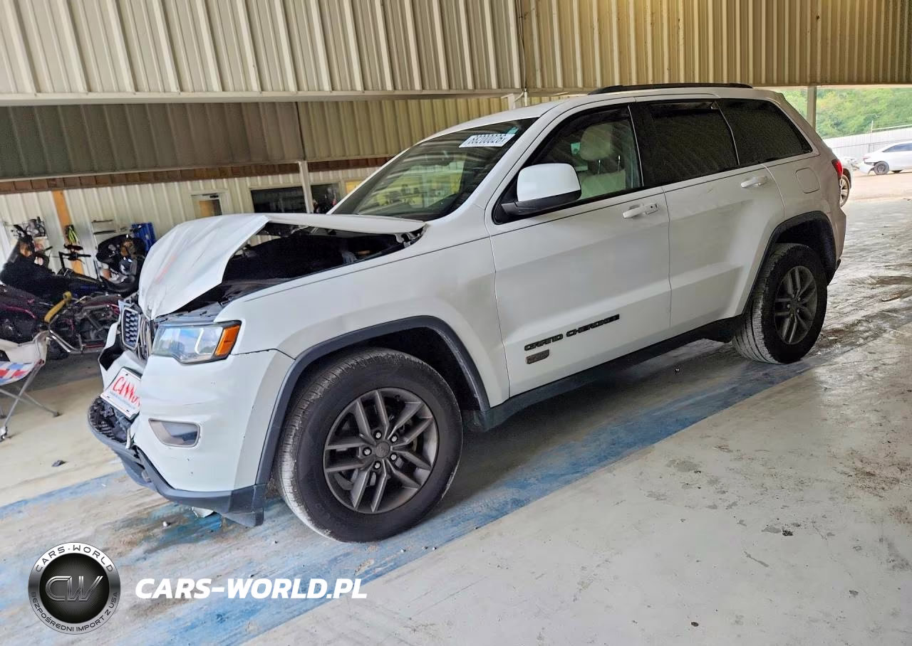 2016 Jeep Grand Cherokee Laredo VIN:1C4RJEAG8GC482688 - 1