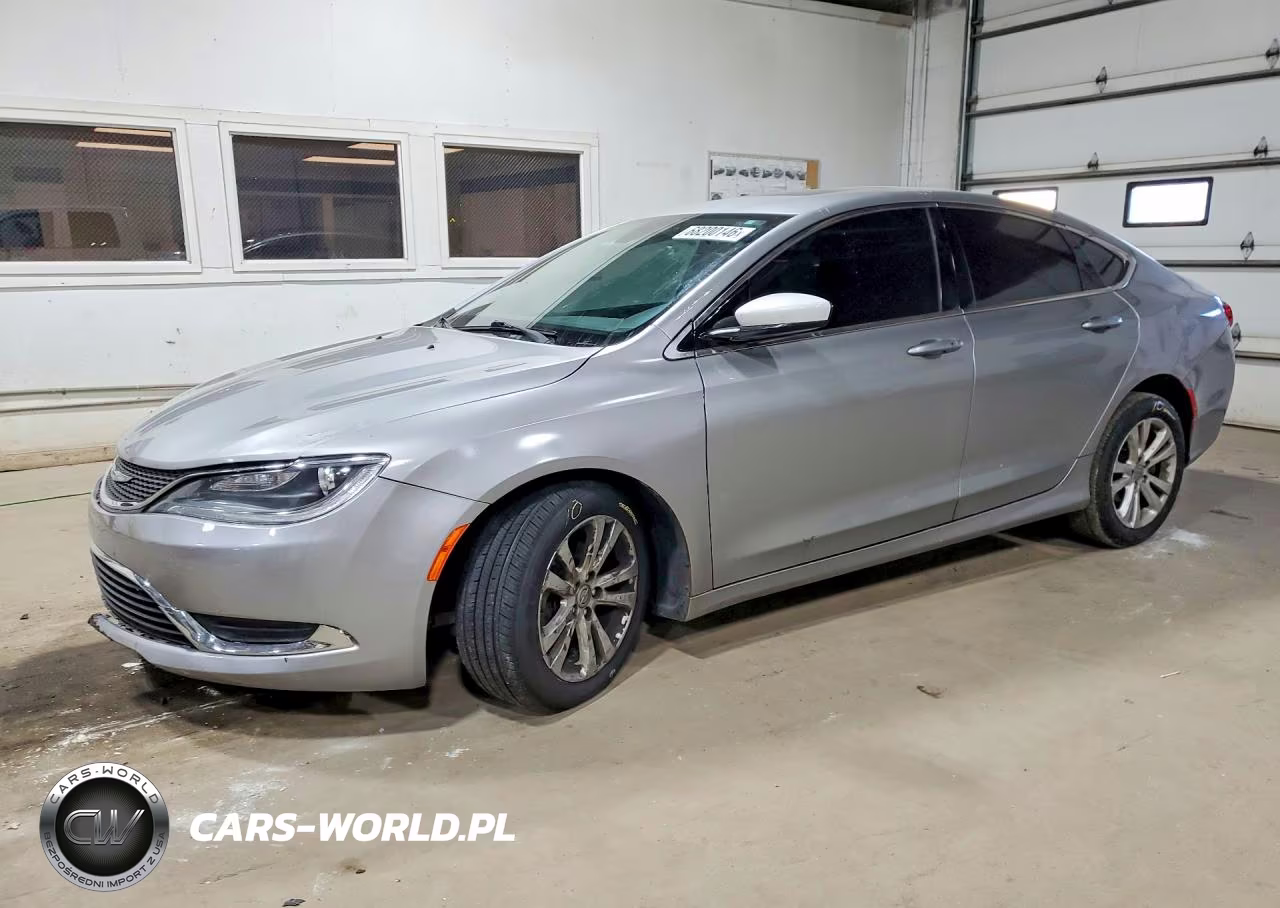 2015 Chrysler 200 Limited VIN:1C3CCCABXFN637144 - 1