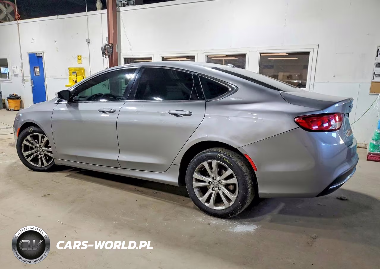 2015 Chrysler 200 Limited VIN:1C3CCCABXFN637144 - 2