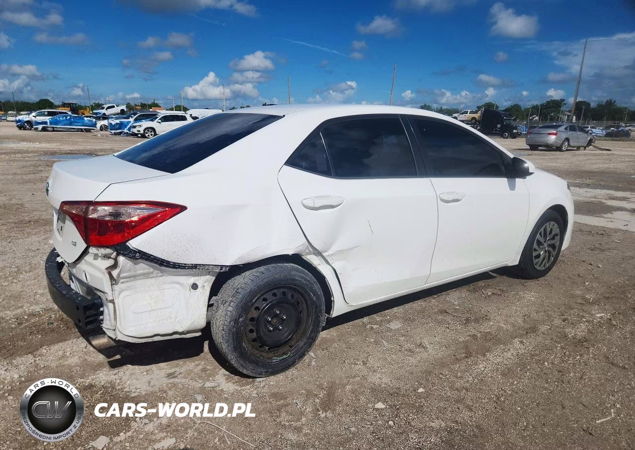 2019 Toyota Corolla Le VIN:2T1BURHE1KC169292 - 3