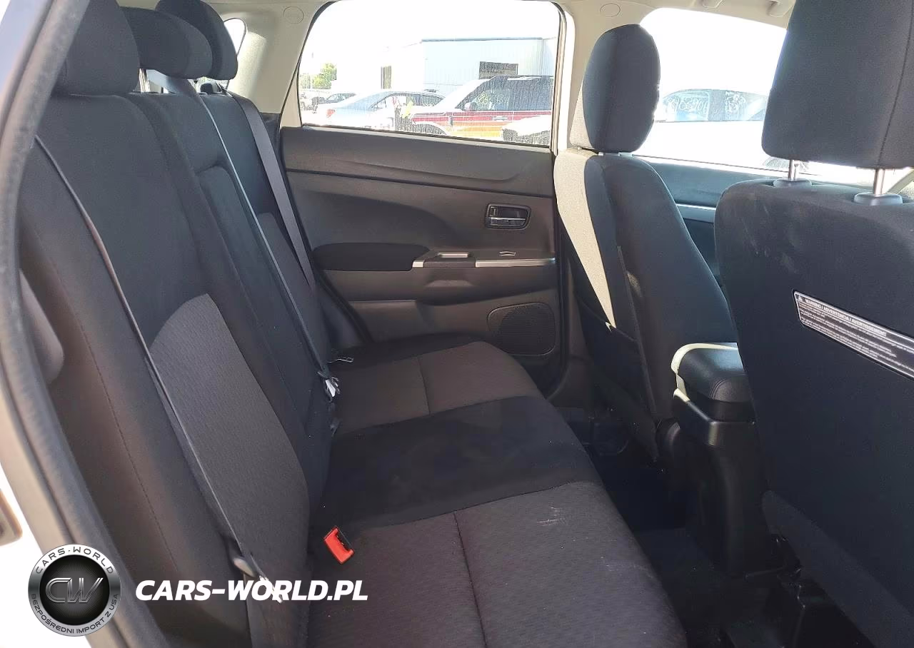 2018 Mitsubishi Outlander Sport Es VIN:JA4AP3AU9JU000263 - 11