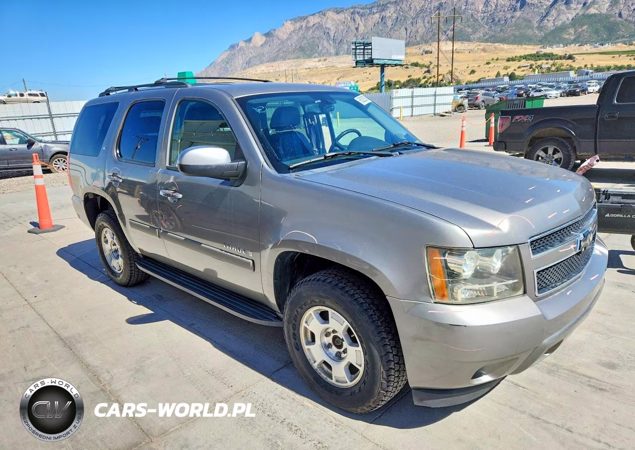 2008 Chevrolet Tahoe K1500 VIN:1GNFK13088R112274 - 4