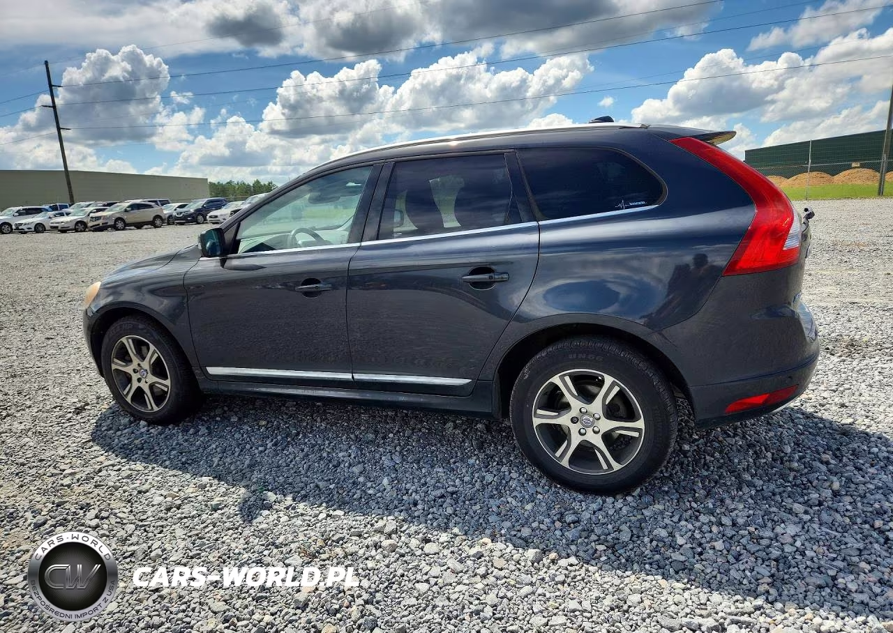2015 Volvo Xc60 T6 Premier VIN:YV4902RK8F2760422 - 2