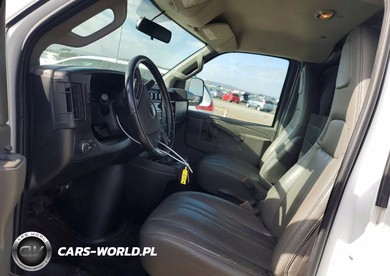 2021 Chevrolet Express G2500 VIN:1GCWGBFP5M1206727 - 7