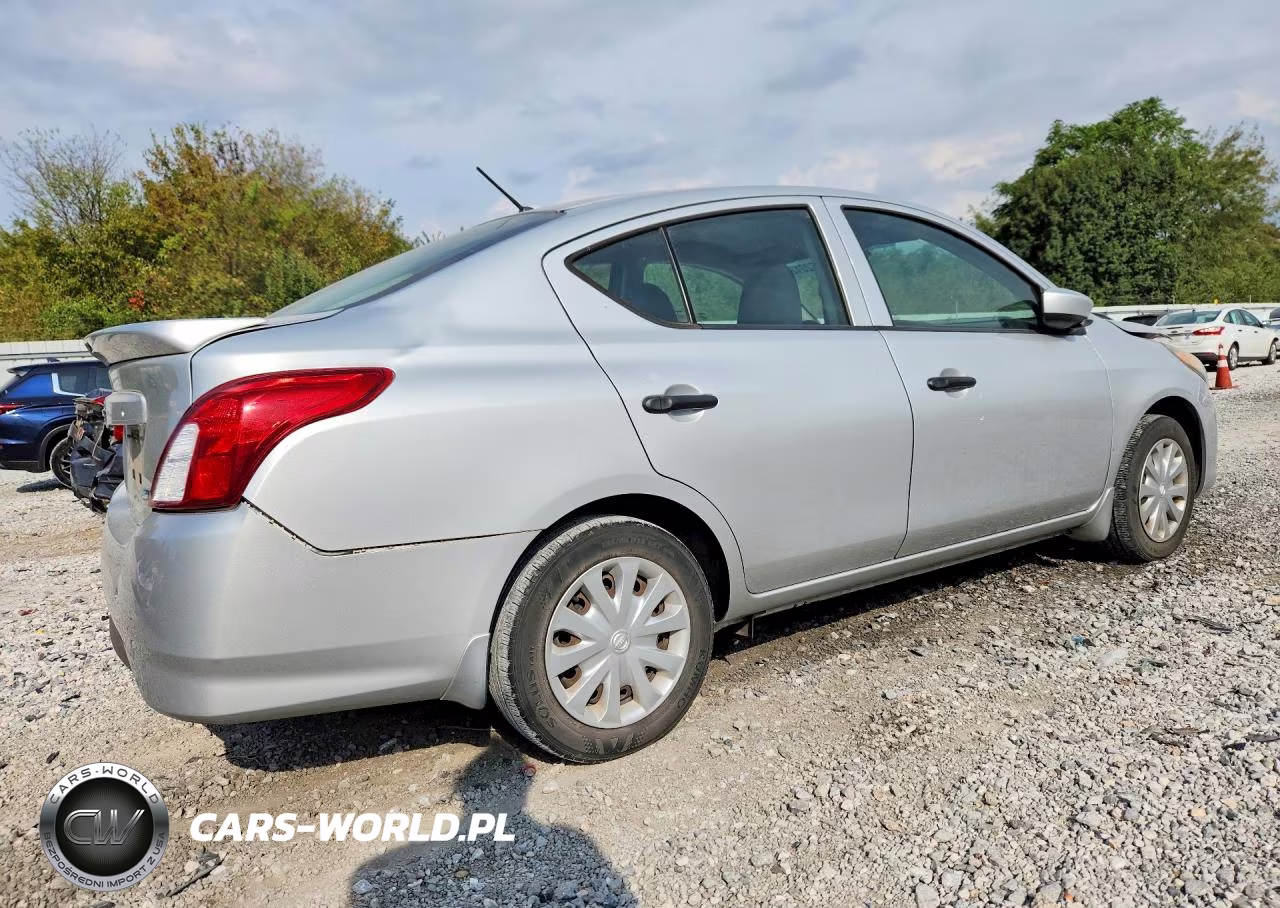 2016 Nissan Versa 1.6 S Plus VIN:3N1CN7AP6GL885419 - 3