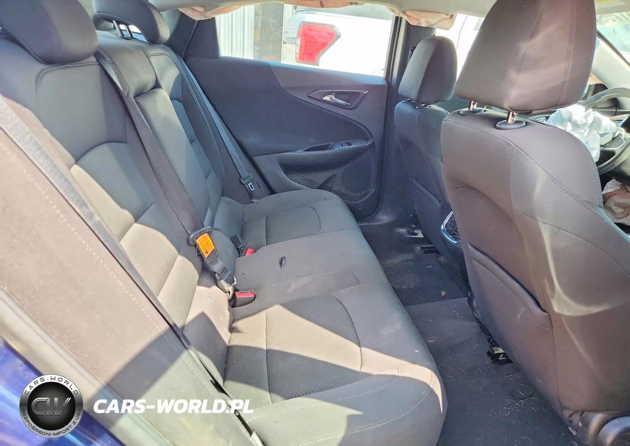 2017 Chevrolet Malibu Lt VIN:1G1ZE5ST5HF244015 - 10
