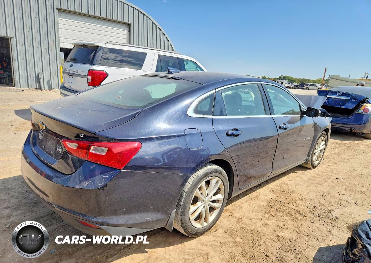 2017 Chevrolet Malibu Lt VIN:1G1ZE5ST5HF244015 - 3