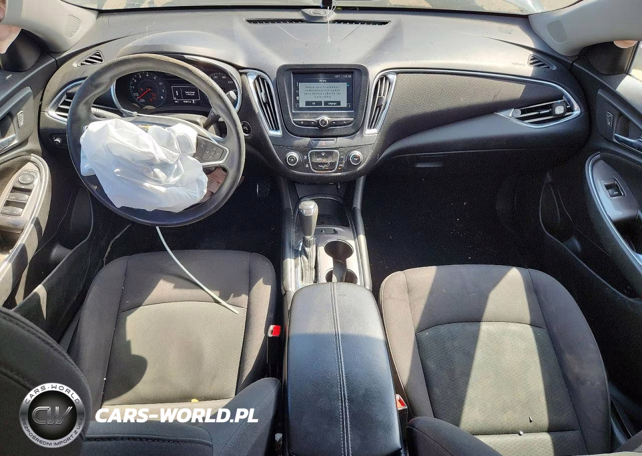 2017 Chevrolet Malibu Lt VIN:1G1ZE5ST5HF244015 - 8